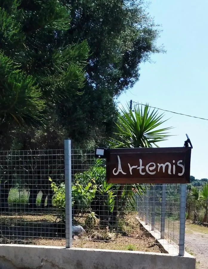 Artemis Guest House Svoronata Greece